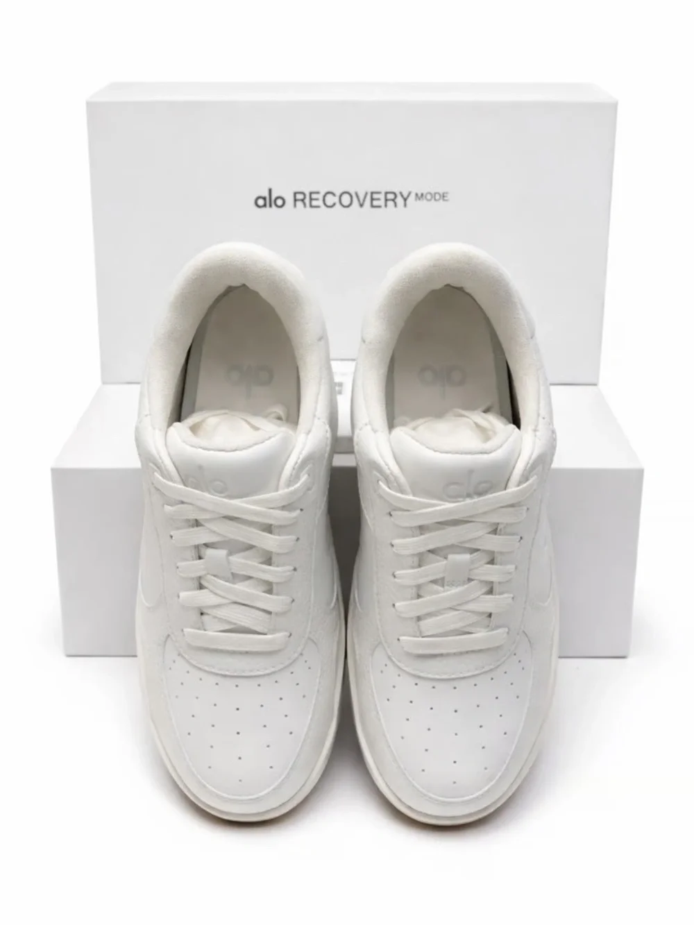 NWT alo Recovery Mode Sneakers size 6.5 woman